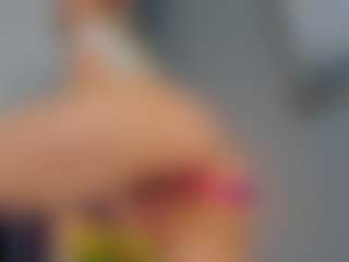 Live cam show with Emilly Bronte - Squirt on Free Soda