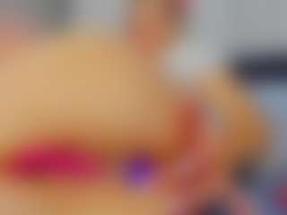 Emilly Bronte's Live Sex Cam Show