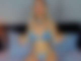 Live cam show with Emilly Bronte - Oil on nudelive.tv