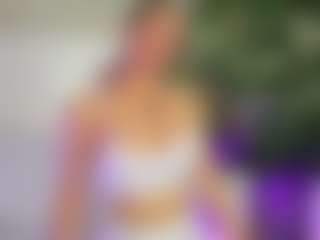 Emilly Bronte's Live Sex Cam Show