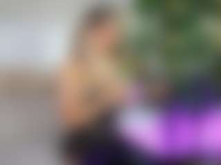Emilly Bronte's Live Sex Cam Show