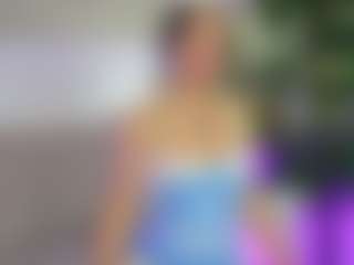 Live cam show with Emilly Bronte - Brown Eyes on Hubzter Live