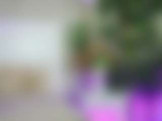 Live cam show with Emilly Bronte - Blonde Hair HD on Soda Cam