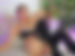 Live cam show with Emilly Bronte - Fingering on SmokeAndPoke