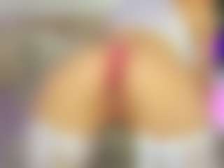 Emilly Bronte's Live Sex Cam Show