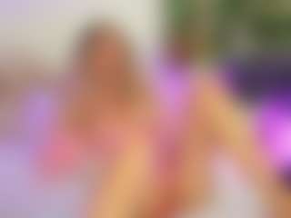 Emilly Bronte's Live Sex Cam Show