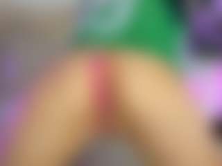 Live cam show with Emilly Bronte - Deepthroat on SpankPalCams