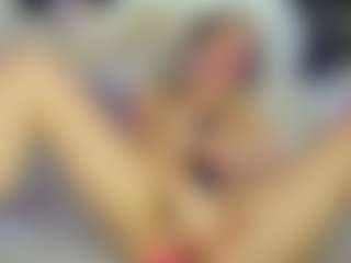 Live cam show with Emilly Bronte - Teen (18+) on madthumbs