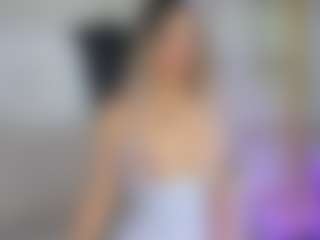 Live-camshow met Emilly Bronte - Doggy Style Big Tits op Camsoda