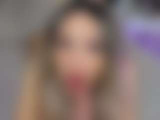 Emilly Bronte's Live Sex Cam Show