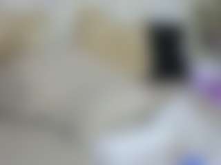 Live cam show with Emilly Bronte - Spank Blonde Hair on Soda Cam