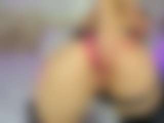 Emilly Bronte's Live Sex Cam Show