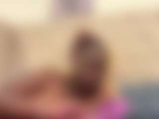 Live cam show with nique21 - New Big Tits on intimatelivegirls.com