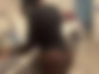 Mia23's Live Sex Cam Show