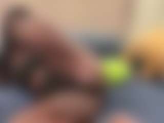 Mia23's Live Sex Cam Show