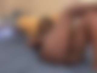 Mia23's Live Sex Cam Show