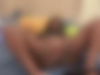 Mia23's Live Sex Cam Show