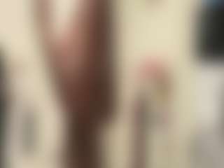 Live cam show with Mia23 - Curly on mypornchat.com