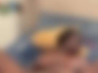 Mia23's Live Sex Cam Show