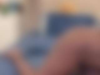 Mia23's Live Sex Cam Show
