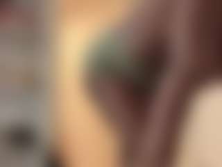 Mia23's Live Sex Cam Show