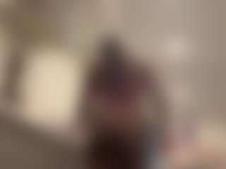 Mia23's Live Sex Cam Show