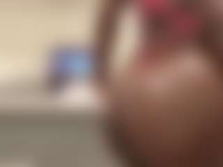 Mia23's Live Sex Cam Show