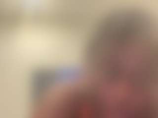Mia23's Live Sex Cam Show