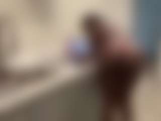 Mia23's Live Sex Cam Show