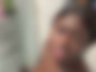 Mia23's Live Sex Cam Show
