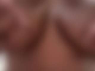 Mia23's Live Sex Cam Show