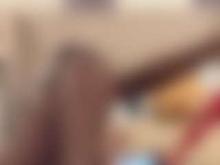 Mia23's Live Sex Cam Show