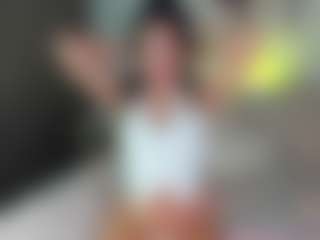 Live cam show with Mariana - Small Tits on anonymated.com