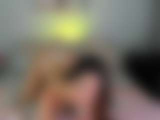 Live cam show with Mariana - Toys on parknlotfishbdy