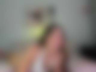 Live cam show with Mariana - Cum on MyBangCams
