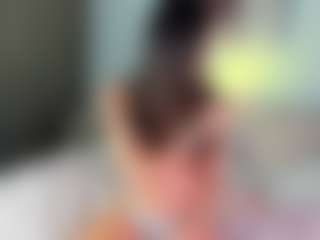 Live cam show with Mariana - Lovense on xDating