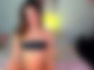 Live cam show with Mariana - College Teen (18+) on boobsie.com