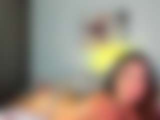 Live cam show with Mariana - Ebony College on live18s.com