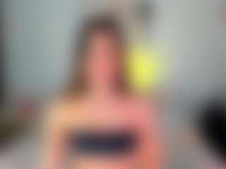 Live cam show with Mariana - Pornstar Public on Soda Cam