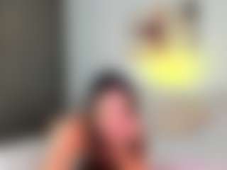 Live cam show with Mariana - Public on realtime-chat