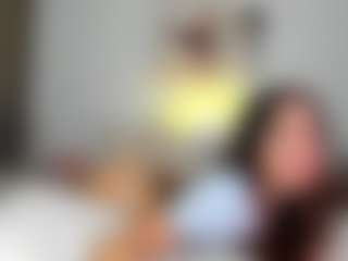 Live cam show with Mariana - Squirt on Camversity