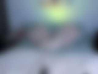 Live cam show with Mariana - Toys on CamClone