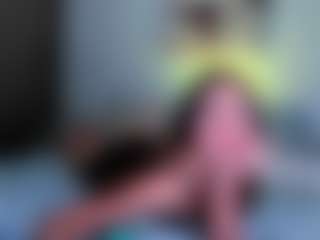 Live cam show with Mariana - Squirt Toys on Chatstar