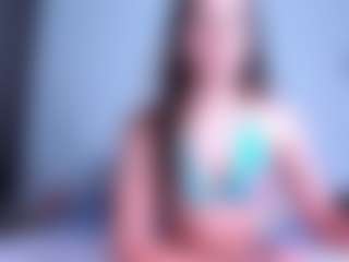 Live cam show with Mariana - Ebony HD on Milfs Live