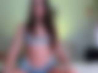Live cam show with Mariana - Squirt on Camsoda