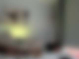 Live cam show with Mariana - Squirt Teen (18+) on LiveSexCams6
