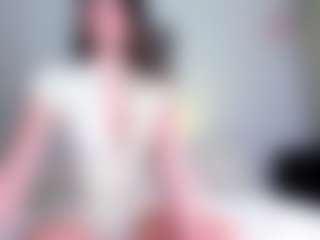 Live cam show with Mariana - Athletic Brown Eyes on Free Soda