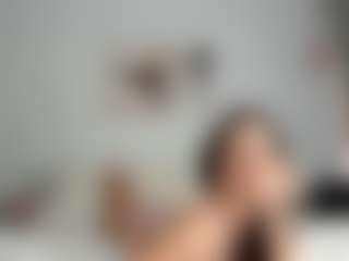 Live cam show with Mariana - Athletic Blowjob on Latina Girls