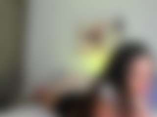 Live cam show with Mariana - Tease Teen (18+) on xplaylive.com