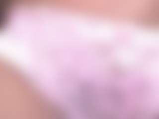 Live cam show with Jacky Norris - Ebony MILF on CamwithHer